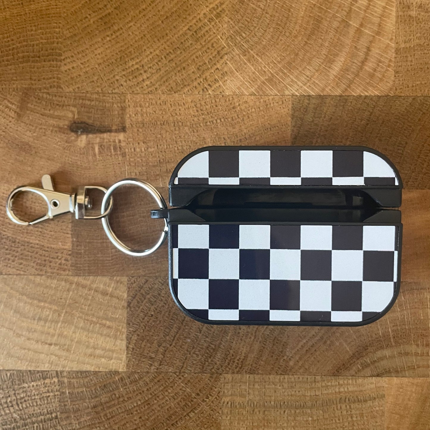 Checkered Air Pods Case