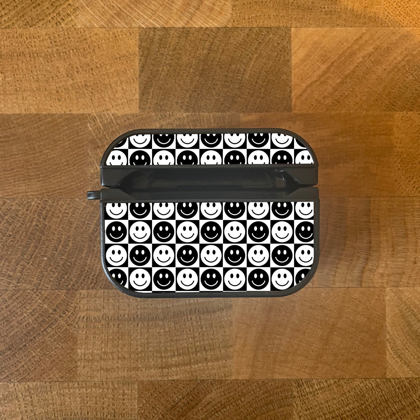 Checkered Smiles Air Pods Case